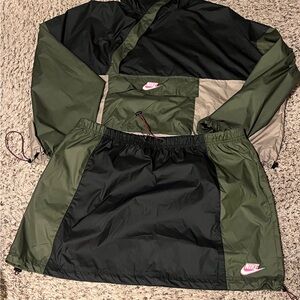 Women’s Nike skirt and jacket set